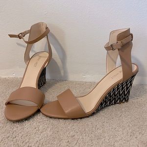 Nine West 8 1/2 Brown and Black Patterned Wedges